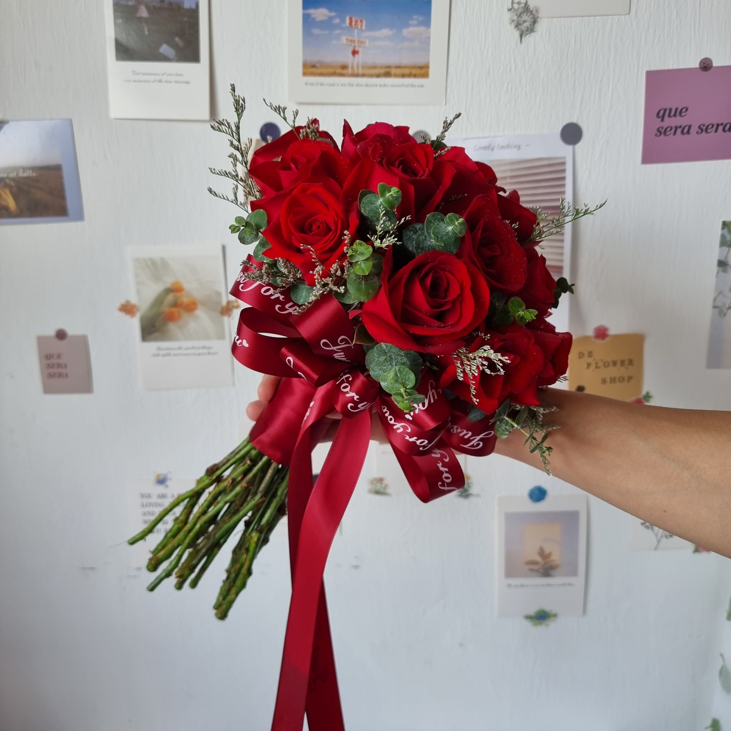 Love's Embrace - Fresh Flower Bridal Bouquet-Fresh Flower-18 stalks-Red-DeFairy Tales