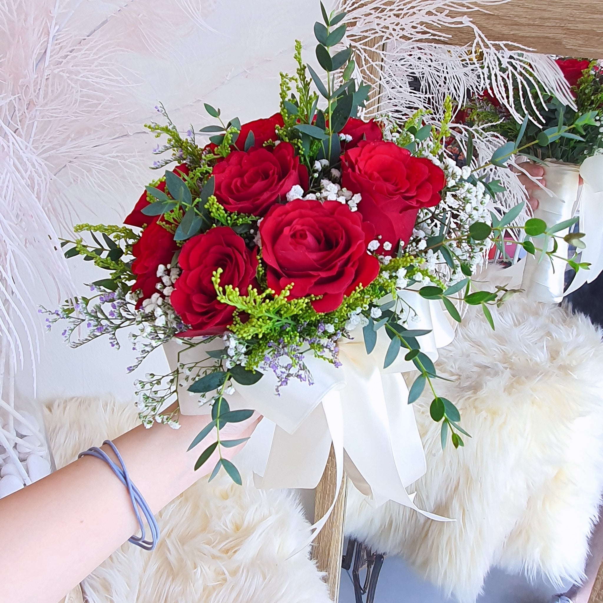 Marcelline - Fresh Flower Bridal Bouquet-Fresh Flower-9 stalks-Red-DeFairy Tales